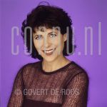 02-09-2000 Leonie Sazias at studio in Amsterdam.

[keywords]Posed, Headshot, Eyecontact, Smiling[/keywords]